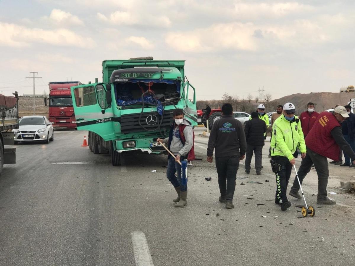 Konya&rsquo;da tanker ile kamyon &ccedil;arpıştı: 1 yaralı