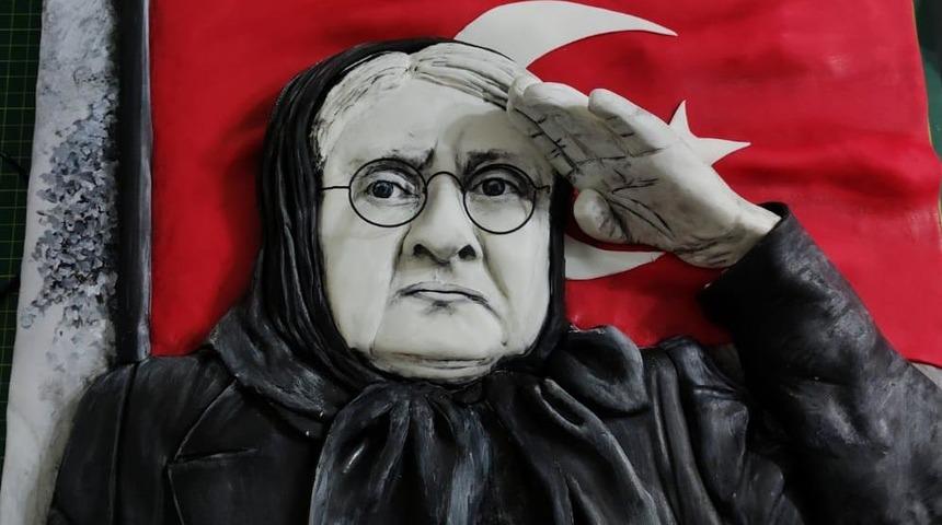 Pastalar bu kez damağa değil göze hitap etti! Türkiye'nin en güçlü kadınları sanat eserine dönüştü