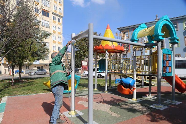 Haliliye’deki parklarda bahar çalışmaları G4