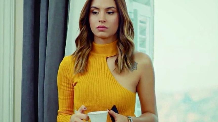 &Uuml;nl&uuml; oyuncu Ayşeg&uuml;l &Ccedil;ınar uyuşturucudan g&ouml;zaltına alındı