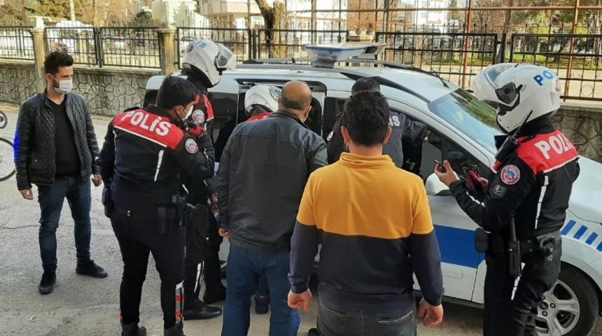 Adıyaman’da kısıtlamada silahlı kavga