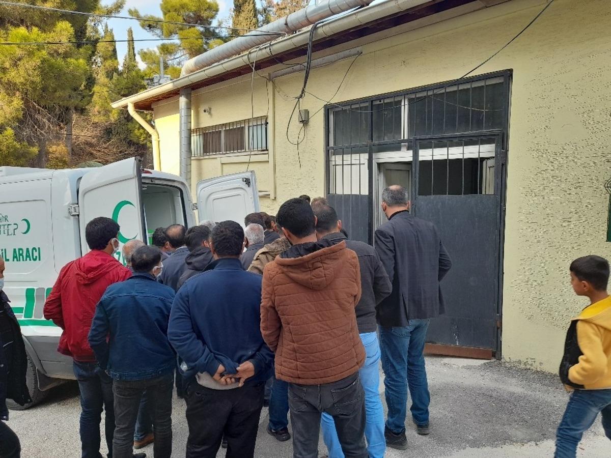 Balkonda oyun oynarken d&uuml;şen &ccedil;ocuk &ouml;ld&uuml;