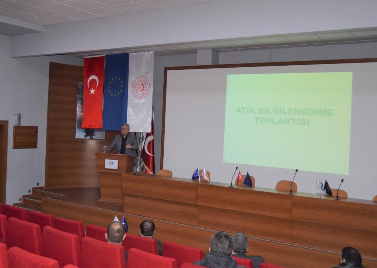 Uşak&rsquo;ta katı atık sorunu konuşuldu