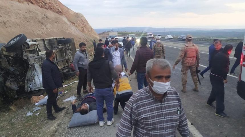 Son Dakika! Diyarbakır'da katliam gibi kaza: Çok sayıda ölü var