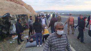 Son Dakika! Diyarbakır'da katliam gibi kaza: Çok sayıda ölü var