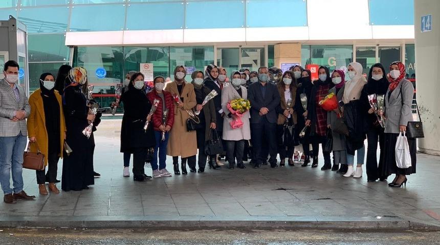 Başkan Aydın’dan AK Partili kadınlara 8 Mart sürprizi