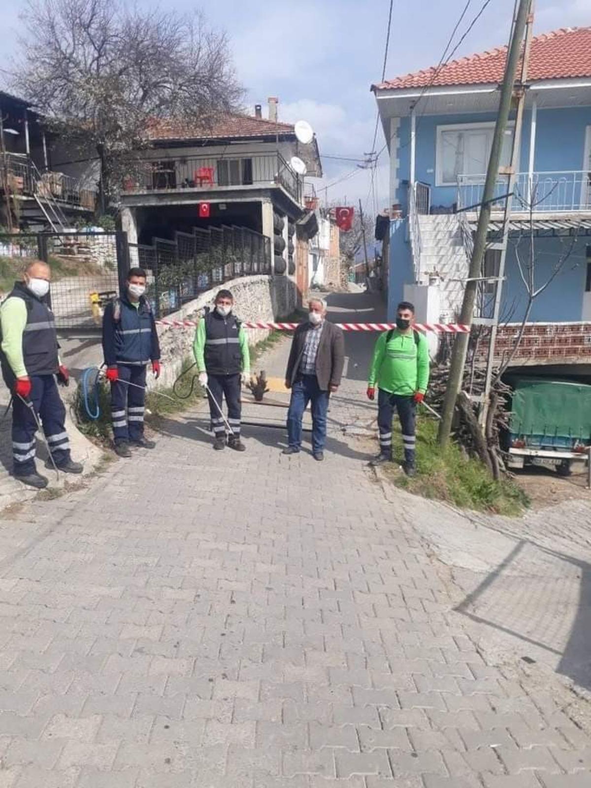 Efeler Belediyesi karantinada olan sokağı ila&ccedil;ladı