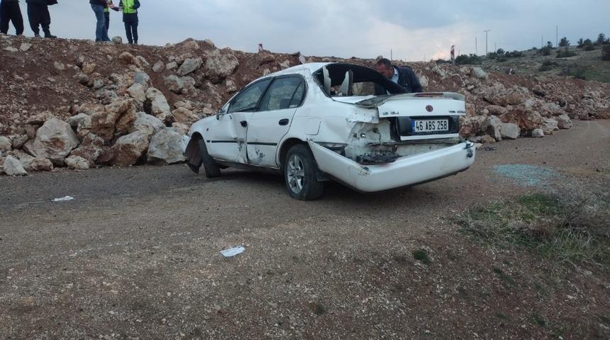 Şarampole yuvarlanan otomobil s&uuml;r&uuml;c&uuml;s&uuml; yaralandı