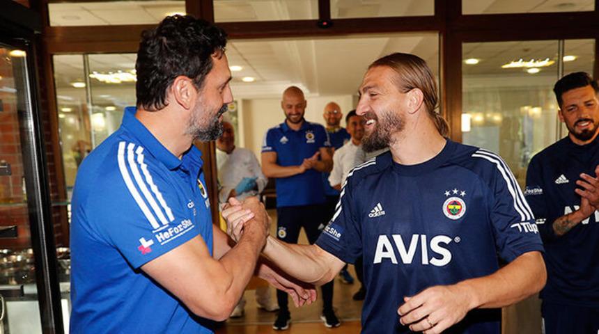 Caner Erkin özür diledi, takıma geri dönüyor