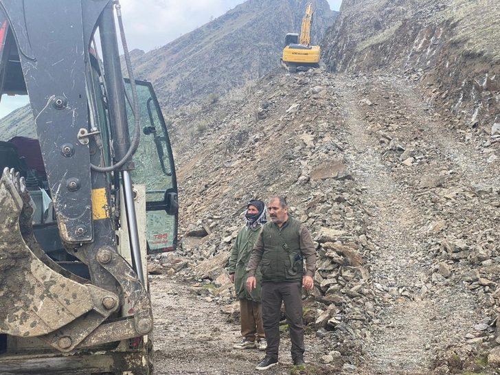 Başkan Alihan Babat köylülerin yayla yolu sorununu çözüyor G5