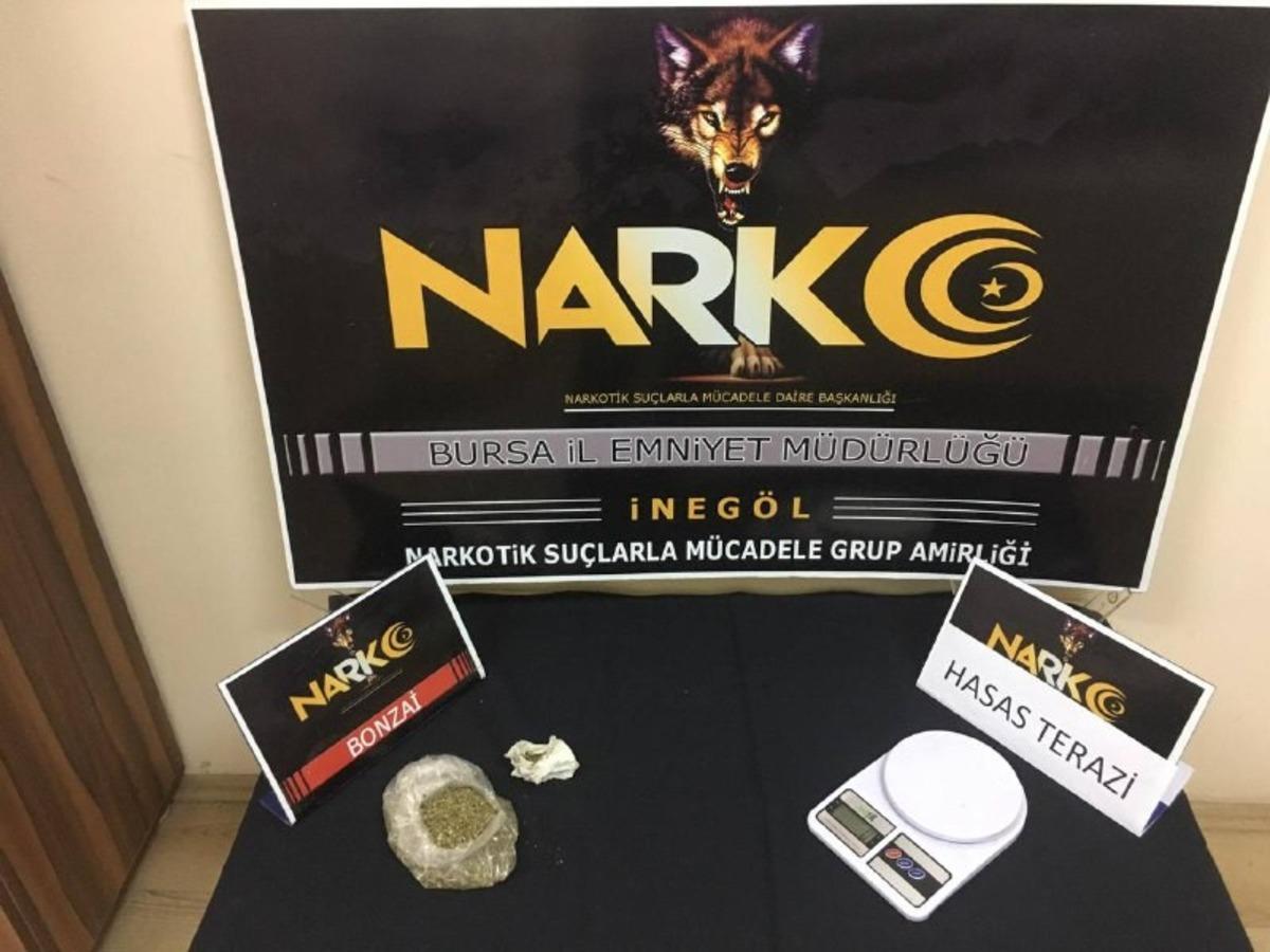 Metruk binada uyuşturucu alışverişine baskın