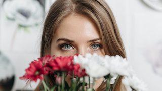 Tarihin tozlu sayfalarına gömülen olayları gün yüzüne çıkartıyoruz! 8 Mart tarihte bugün neler oldu?