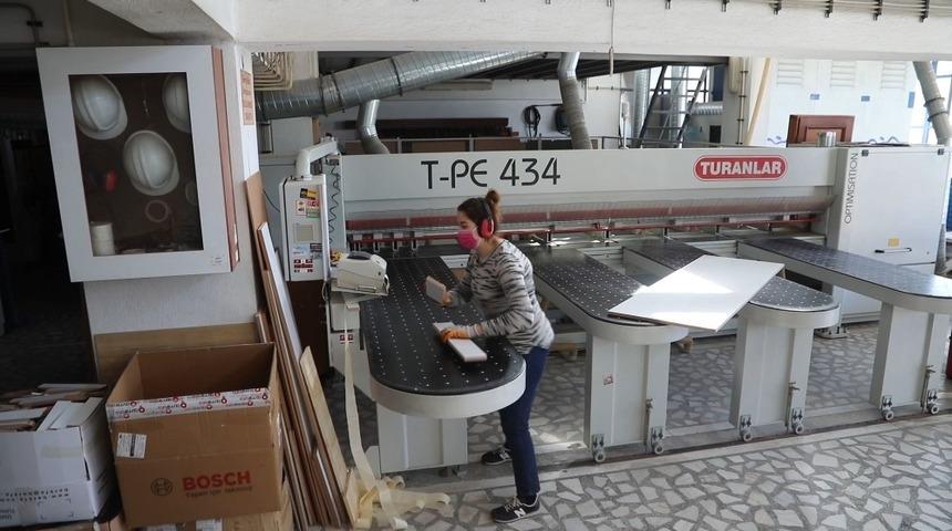 Kadınların g&uuml;c&uuml;n&uuml; kliple anlattılar