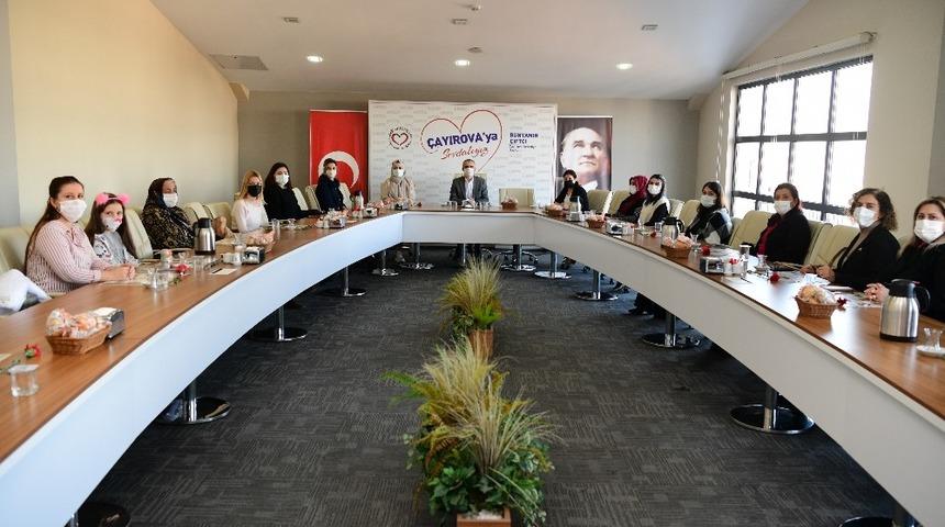 Başkan Çiftçi, kadın meclis üyelerini ağırladı