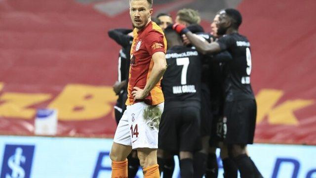 Galatasaray'da Fatih Terim'den Martin Linnes kararı