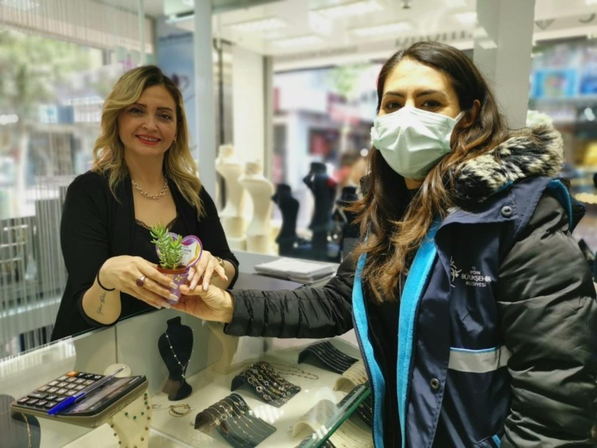 B&uuml;y&uuml;kşehir&rsquo;den kadınlara &ccedil;i&ccedil;ekli kutlama