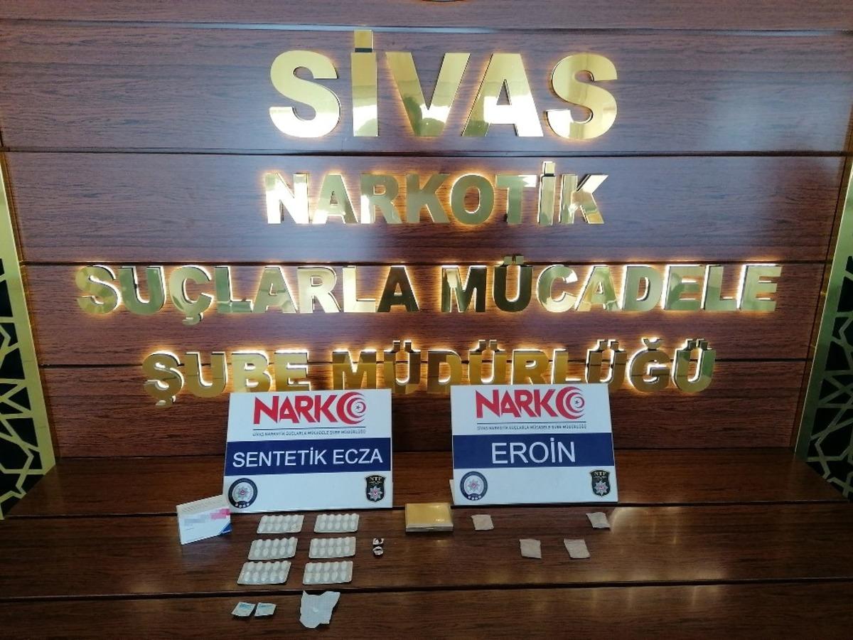 Uyuşturucu etkisinde ara&ccedil; kullanan s&uuml;r&uuml;c&uuml;ye 6 bin lira ceza