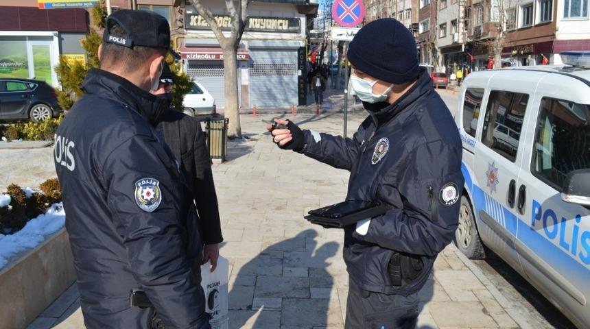 Sokağa &ccedil;ıkma kısıtlamasına uymayan 125 kişiye 112 bin 500 TL cezai işlem uygulandı