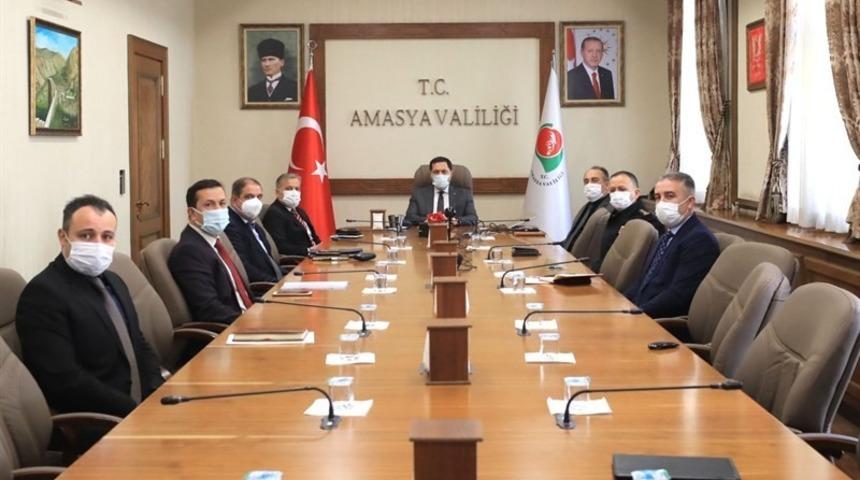 Amasya Valisi Masatlı: &ldquo;Halkımız caddelerdeki hassasiyeti ev ortamlarında g&ouml;stermemekte&rdquo;