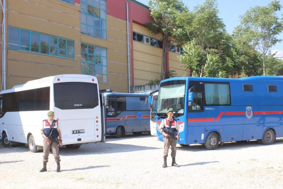 FET&Ouml;&rsquo;n&uuml;n askeri mahrem yapılanmasından sorumlu 2 aktif &ouml;ğretmen yakalandı