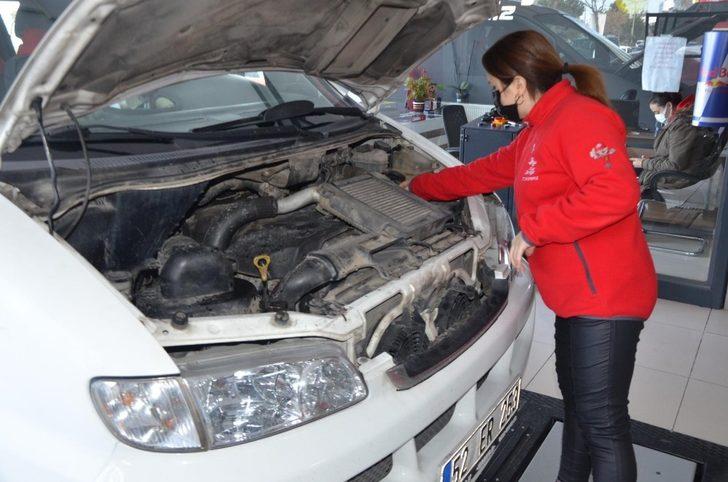 Kadın ekspertiz ustası, erkeklere taş çıkartıyor G5