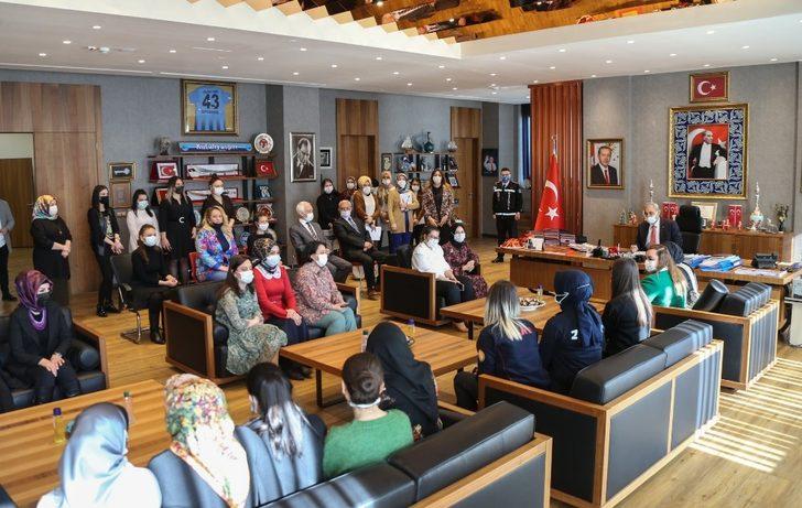 Başkan Işık: "Kadınlar, en önemli değerlerimiz" G3