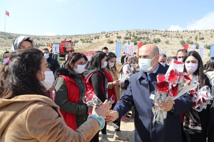 Mardin’de Dünya Kadınlar Günü’nde bin 200 fidan toprakla buluşturuldu G1