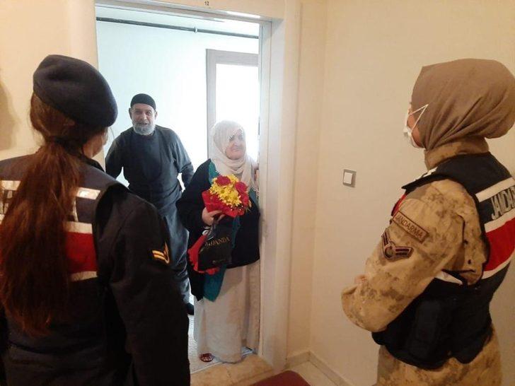 Jandarma, şehit annelerini kadınlar gününde de unutmadı G1