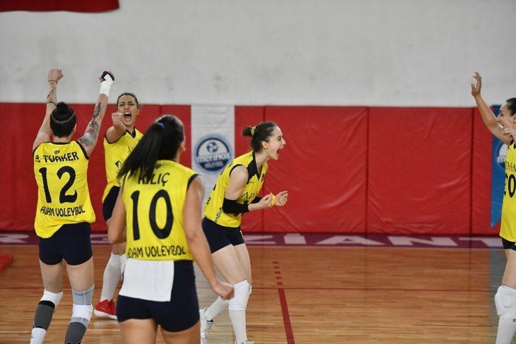 Gaziantep derbisinde kazanan yine Adam Voleybol oldu G1
