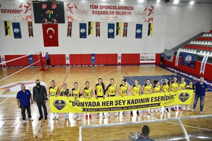 Gaziantep derbisinde kazanan yine Adam Voleybol oldu G3