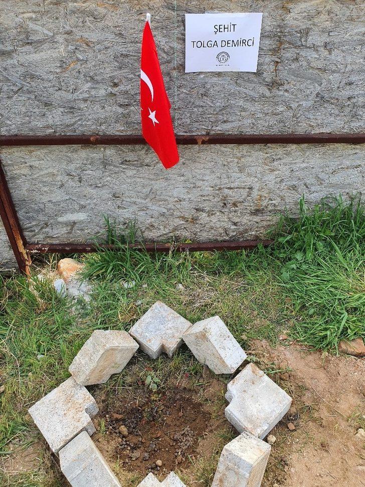 Bitlis şehitleri anısına fidan dikildi G3