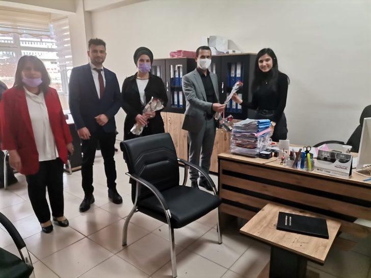 Kadınlar gününde kağıt toplayan kadınlar ve sağlık emekçisi kadınlarda unutulmadı G3