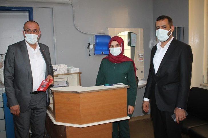 Polis ekipleri kadınlar gününü kutladı G1