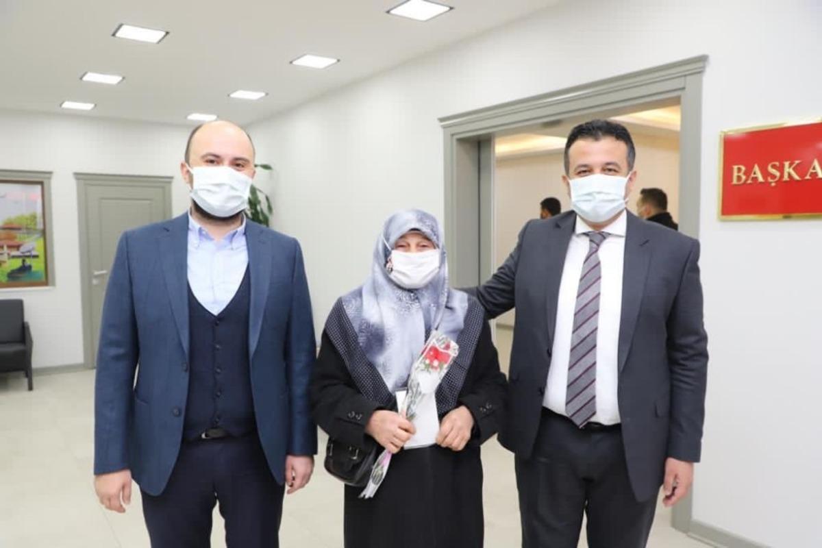 Başkan Doğan &rsquo;Kadınlar G&uuml;n&uuml;&rsquo;nde şehit annesini unutmadı