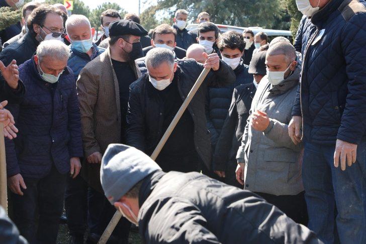 Büyükçekmece Belediye Meclis Üyesi Ahmet Şahin’in babası son yolculuğuna uğurlandı G4