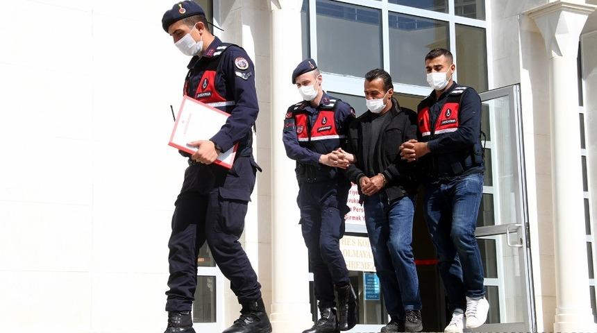 Jandarma günlerce iz sürdü, suçluyu yakaladı