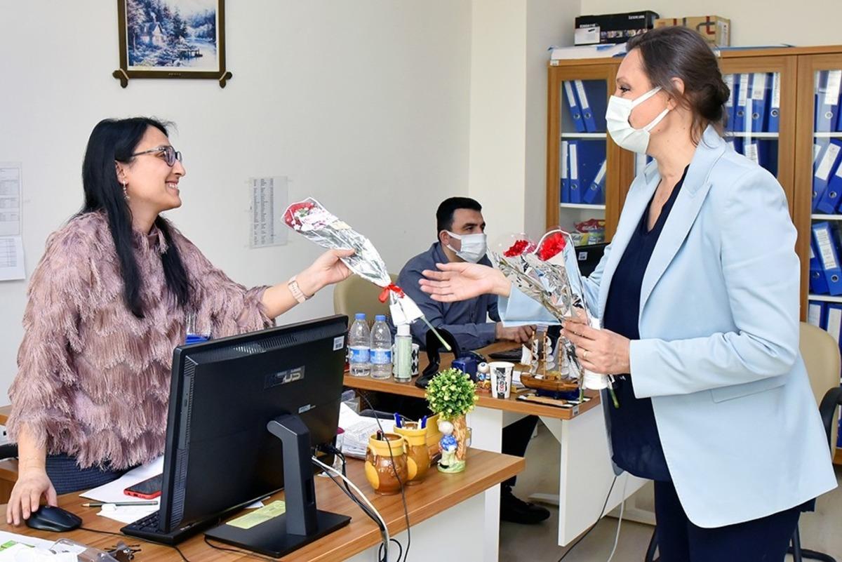 Manisa CB&Uuml; Kadınlar G&uuml;n&uuml;&rsquo;n&uuml; kutladı