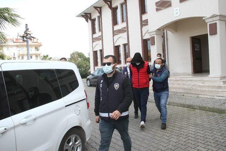 Dövüldükten sonra hastane önüne bırakılan kişinin ölümüyle ilgili 5 kişi adliyeye sevk edildi G3