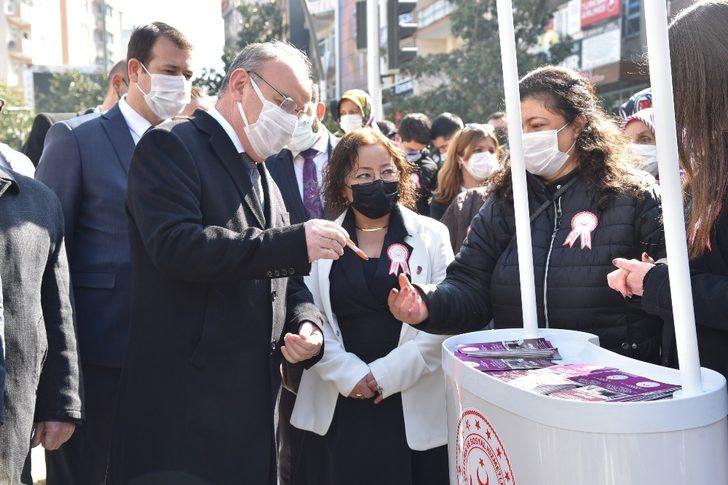 Vali Karadeniz 8 Mart Dünya Kadınlar Günü etkinliklerine katıldı G2