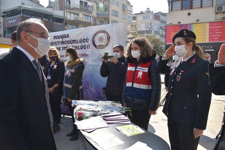 Vali Karadeniz 8 Mart Dünya Kadınlar Günü etkinliklerine katıldı G4