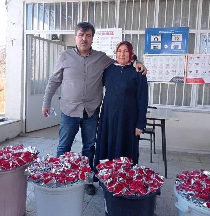 Muhtar mahallenin kadınlarını unutmadı G3