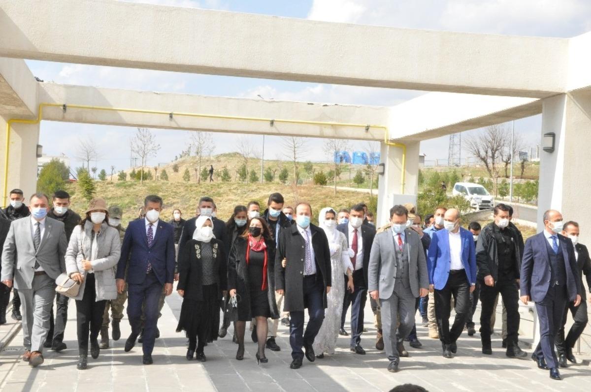 Şırnak&rsquo;ta, 8 Mart D&uuml;nya Kadınlar G&uuml;n&uuml; kutlandı