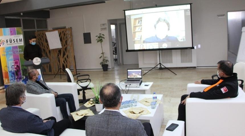 FÜ’de “Günümüzde kadın” programı