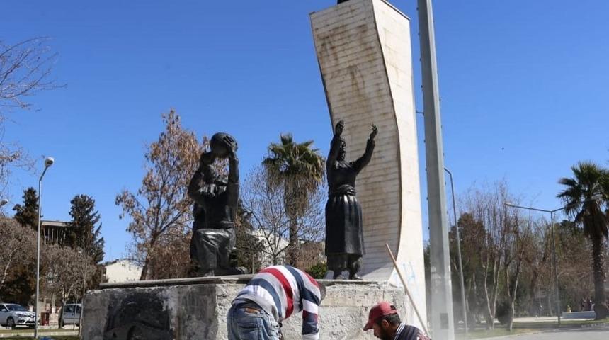 Şehirdeki tüm anıtlar ve heykeller yenilenecek