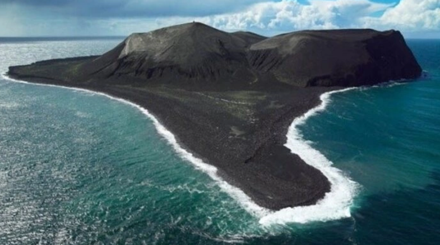 Sadece birkaç günde oluşan ve 1963’ten beri girişlerin yasaklı olduğu bir yer: Surtsey Adası