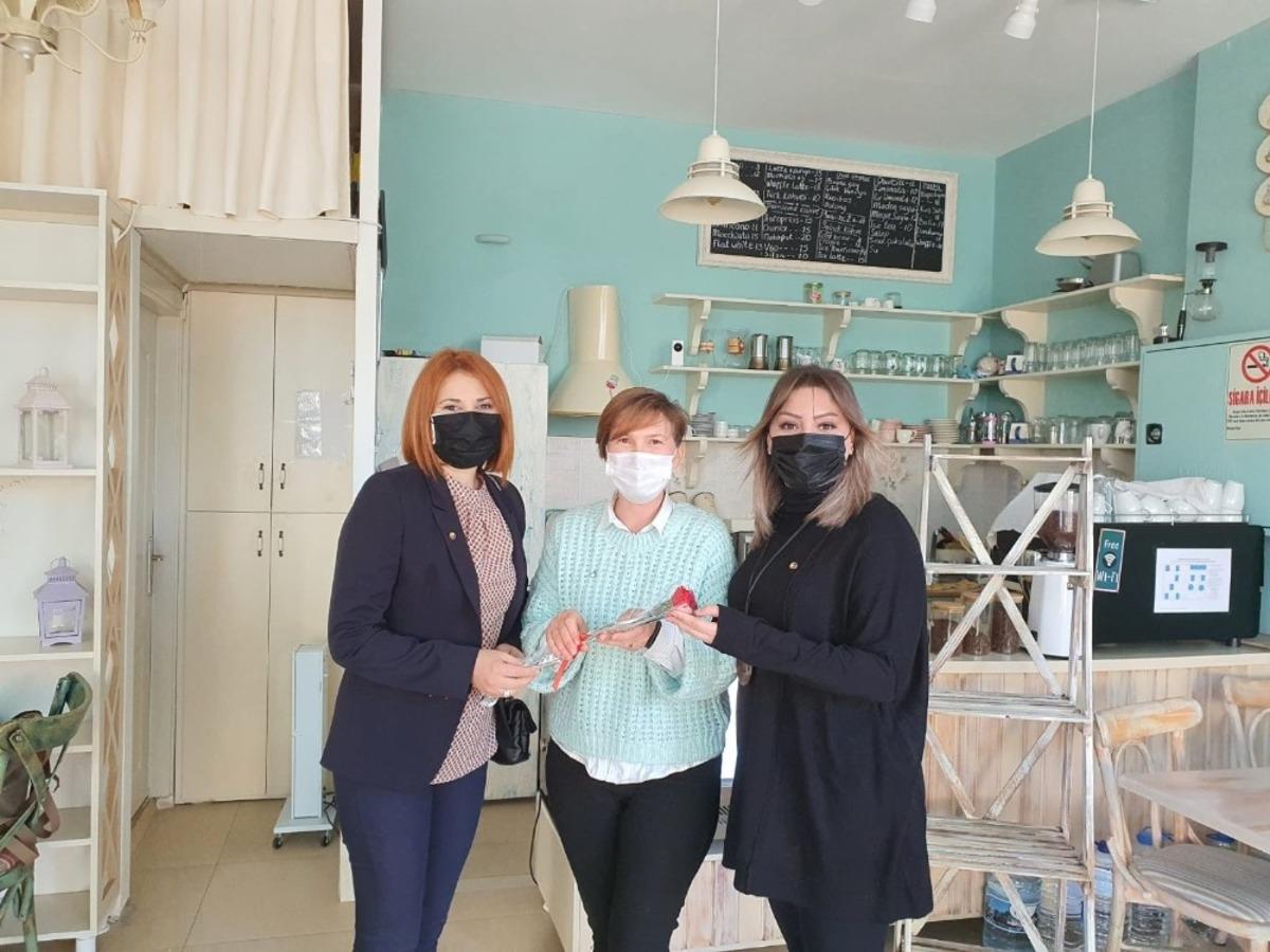 Kadın girişimcilerin g&uuml;n&uuml;n&uuml; kutladılar