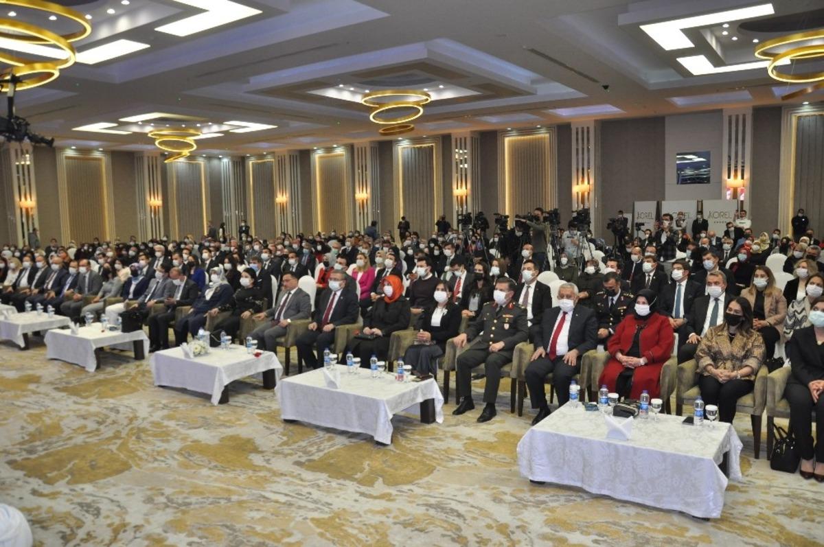 Afyonkarahisar&rsquo;da Kadın K&uuml;lt&uuml;r Evleri tanıtıldı