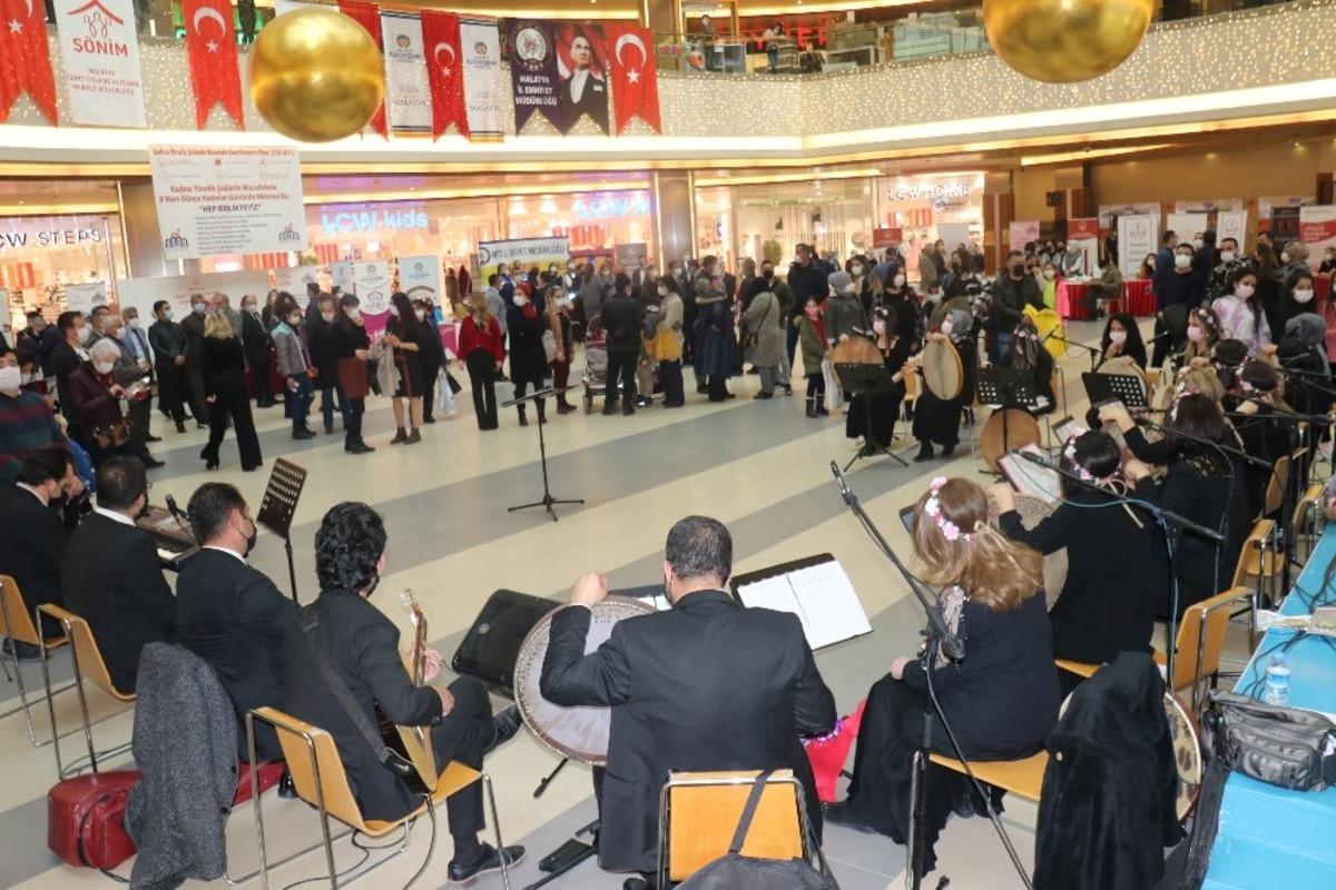 Malatya Park AVM&rsquo; de Kadınlar G&uuml;n&uuml; etkinliği