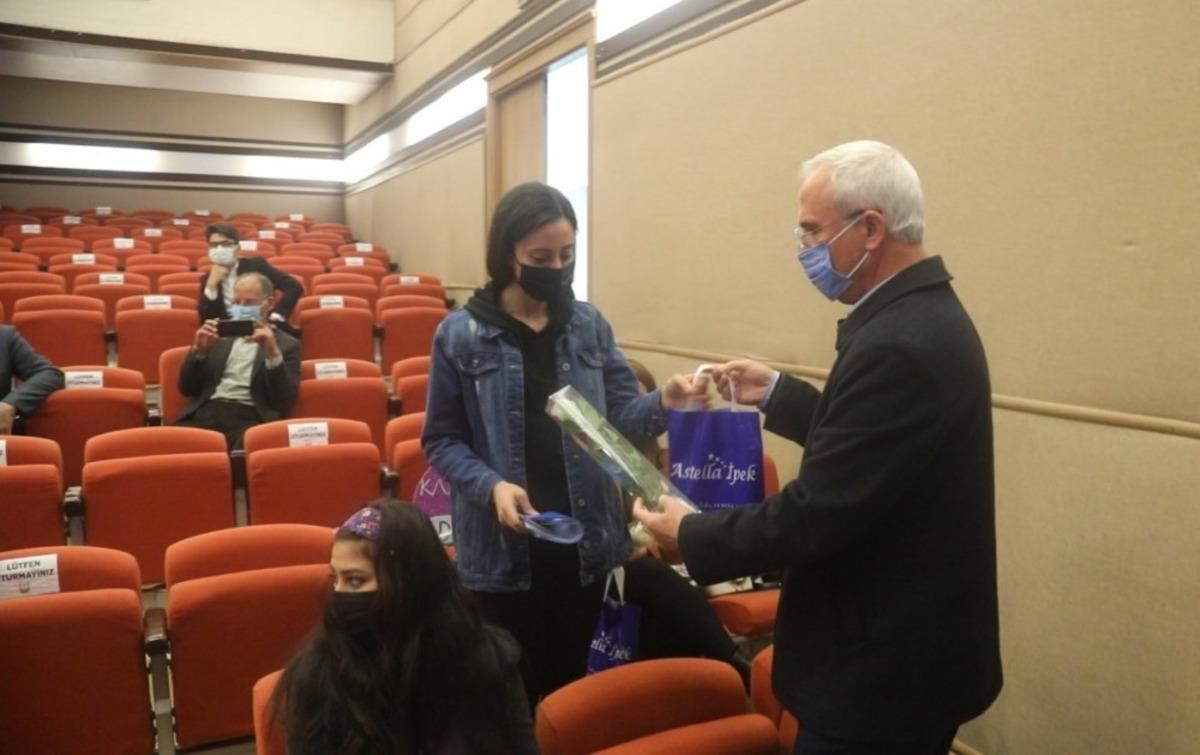 Şanlıurfa meclisinde g&uuml;ndem d&uuml;nya kadınlar g&uuml;n&uuml;