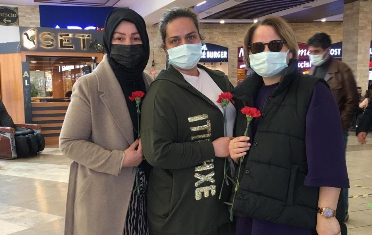 Highway Alışveriş Merkezi kadın misafirlerini unutmadı